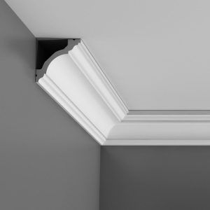 Small plain cornice