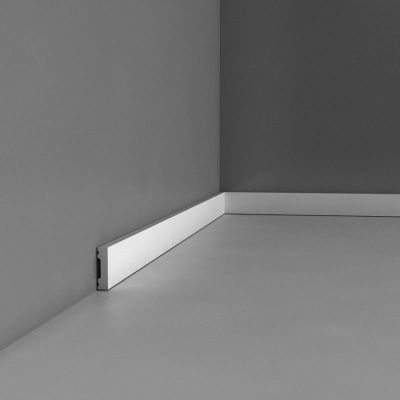 small skirting board