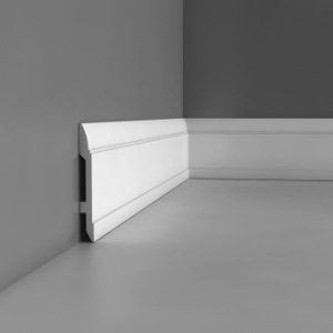 SX104 flexible skirting board