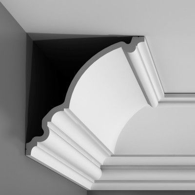 Large plain cornice & coving