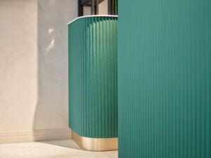 Curved panels for curved bar