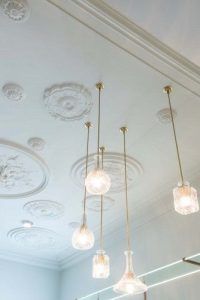 Lightweight ceiling rose installation