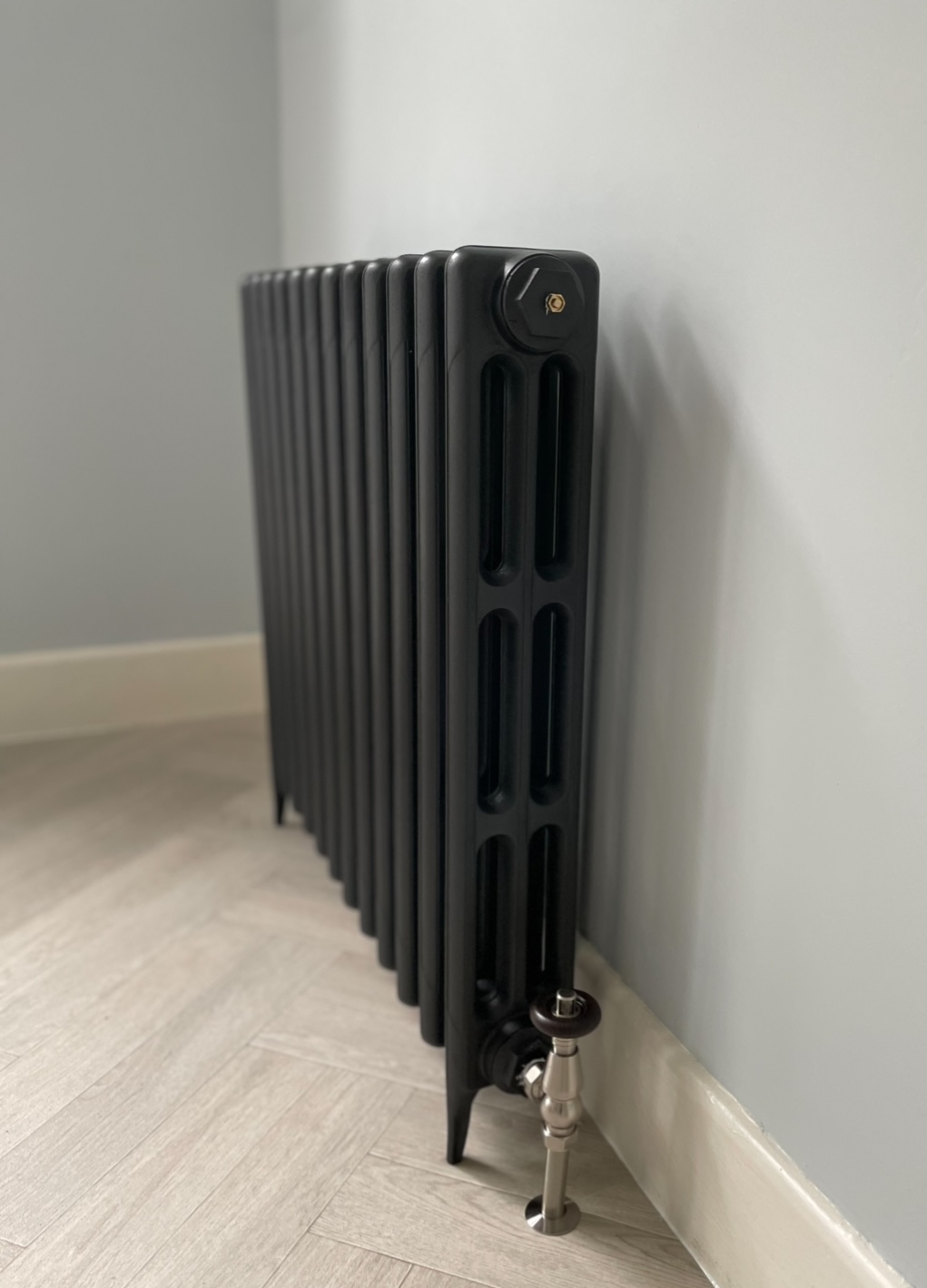 Beaumont Victorian 3 Column Cast Iron Radiator - Wm Boyle Interior Finishes